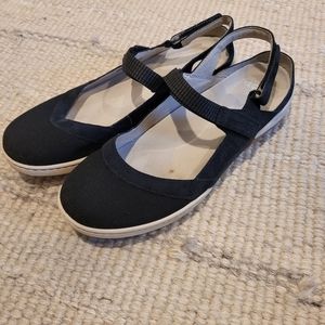 Dansko Mary Jane Comfortable Shoes